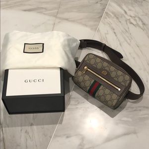 Gucci Supreme Canvas Beltbag